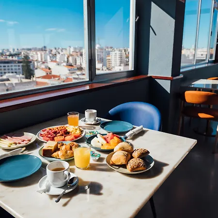 Globo Hotel 3*