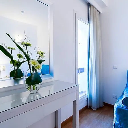 Globo Hotel 3*