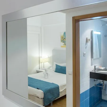 Globo Hotel 3*